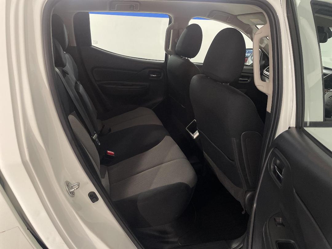 Photo '20' of Mitsubishi Triton Photo '20' of Mitsubishi Triton