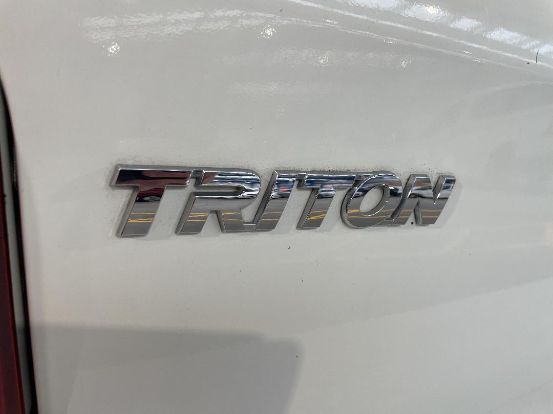 Photo '36' of Mitsubishi Triton Photo '36' of Mitsubishi Triton