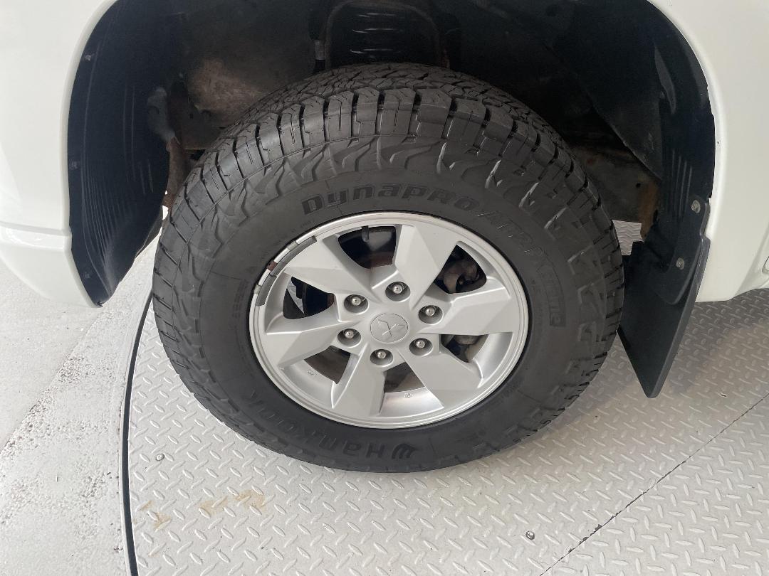 Photo '10' of Mitsubishi Triton