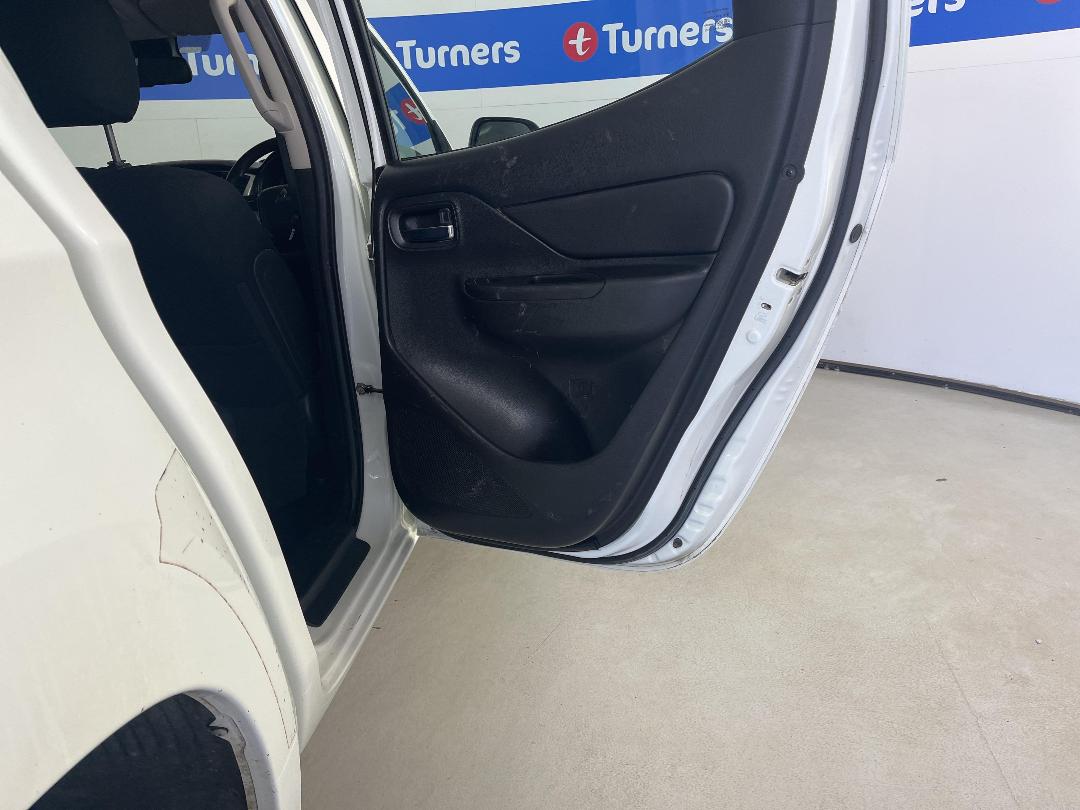 Photo '19' of Mitsubishi Triton