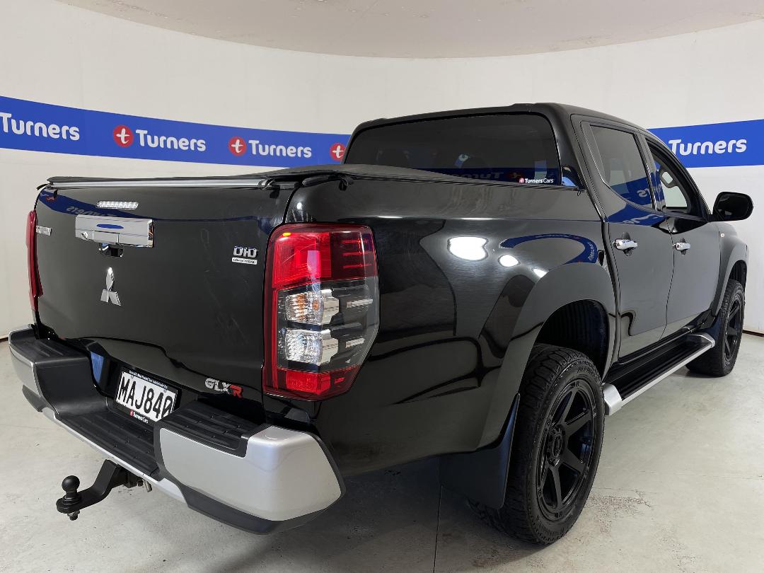 Photo '7' of Mitsubishi Triton Photo '7' of Mitsubishi Triton