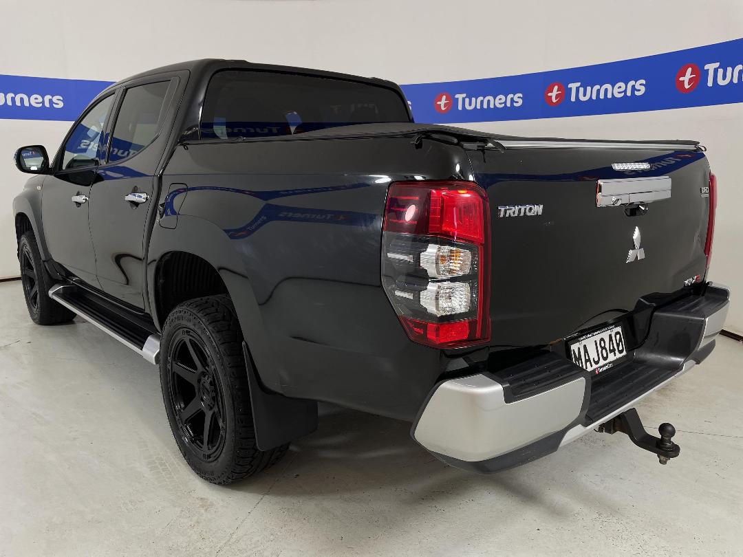 Photo '5' of Mitsubishi Triton Photo '5' of Mitsubishi Triton