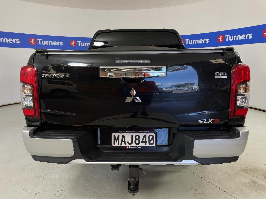 Photo '6' of Mitsubishi Triton Photo '6' of Mitsubishi Triton
