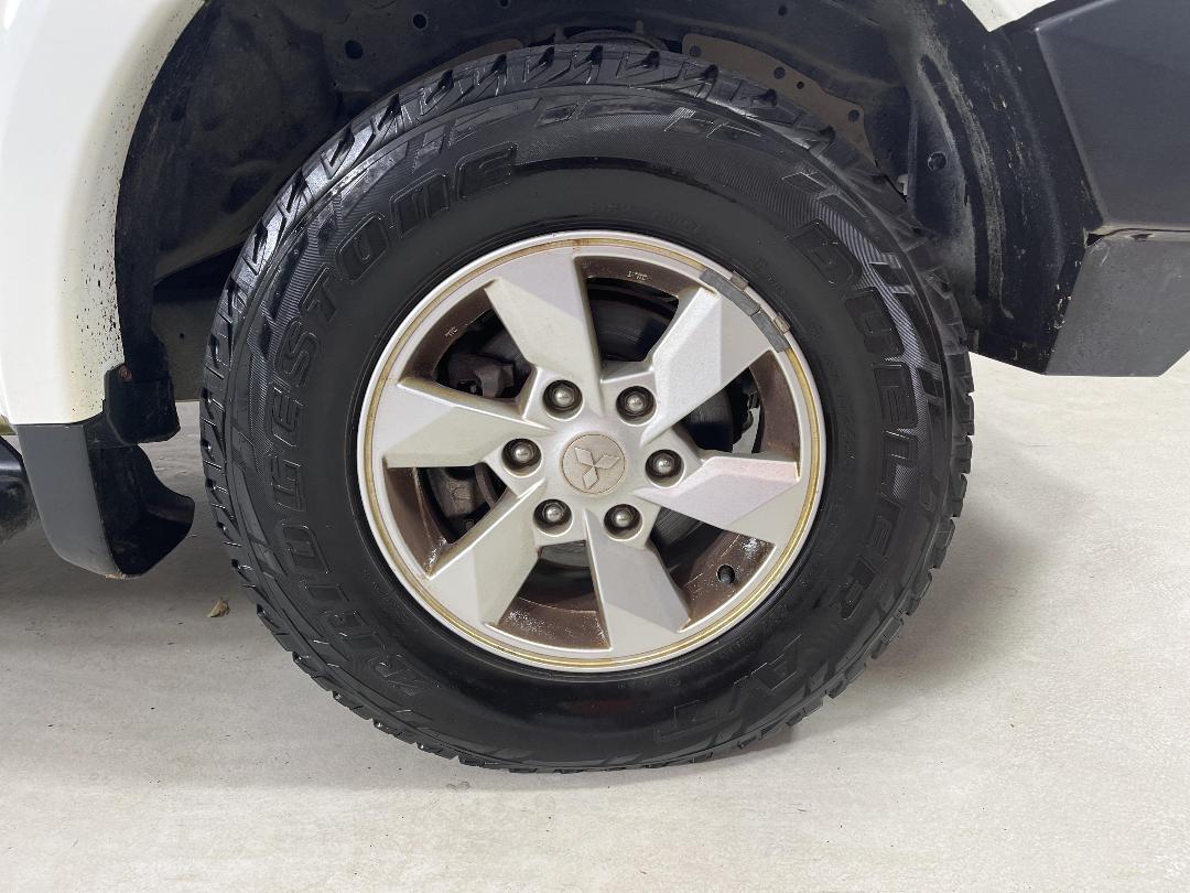 Photo '9' of Mitsubishi Triton Photo '9' of Mitsubishi Triton