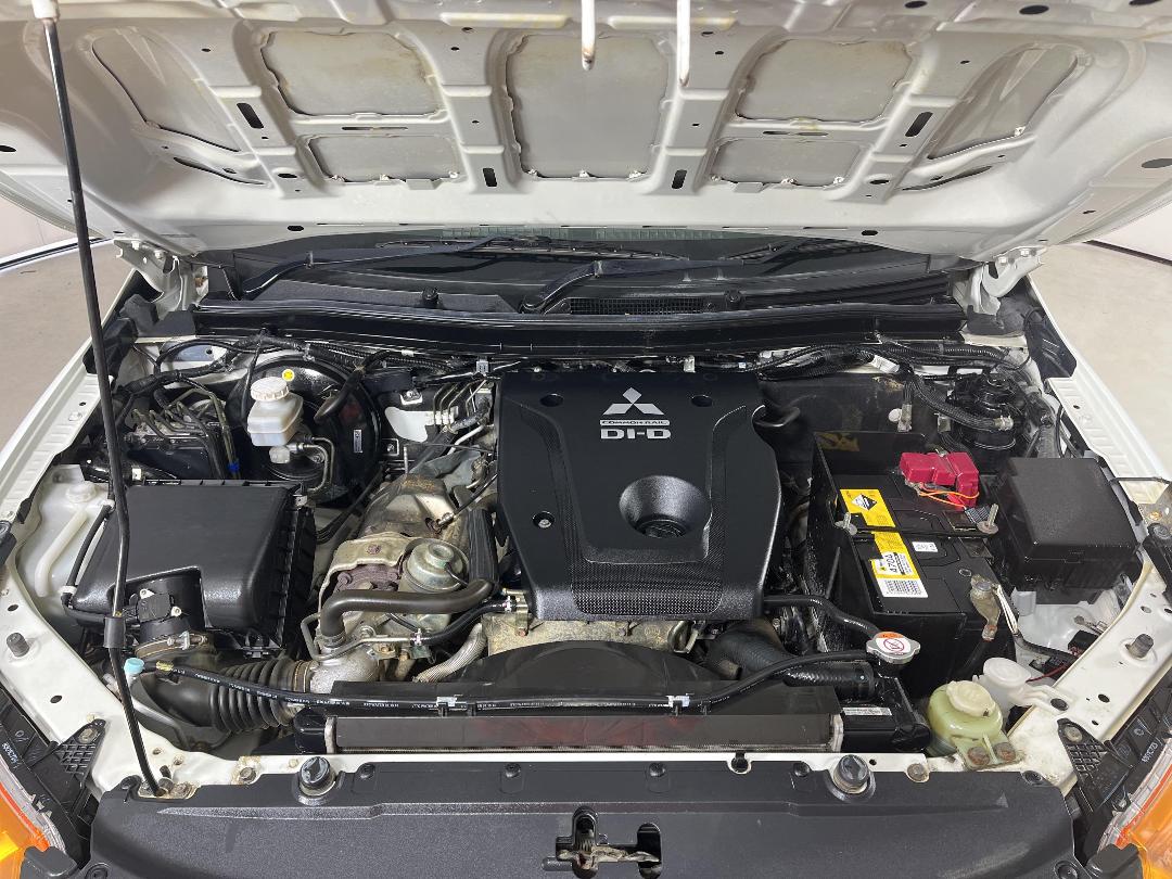 Photo '13' of Mitsubishi Triton Photo '13' of Mitsubishi Triton