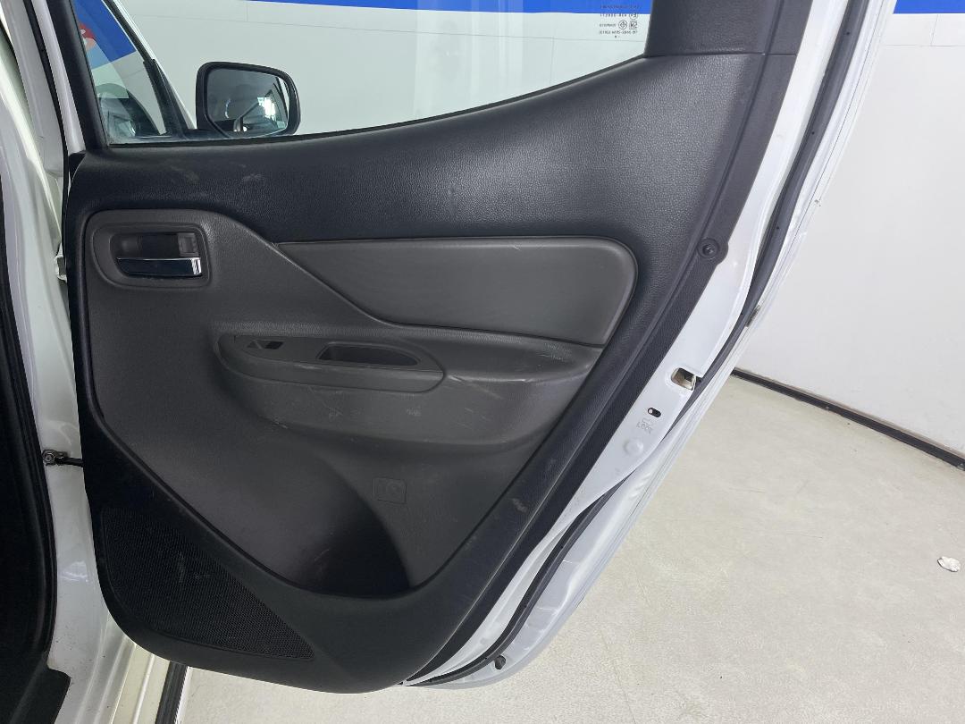 Photo '19' of Mitsubishi Triton Photo '19' of Mitsubishi Triton