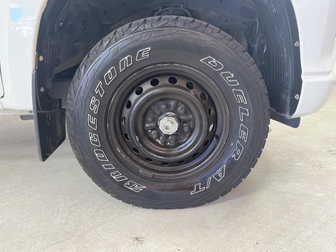 Photo '9' of Mitsubishi Triton