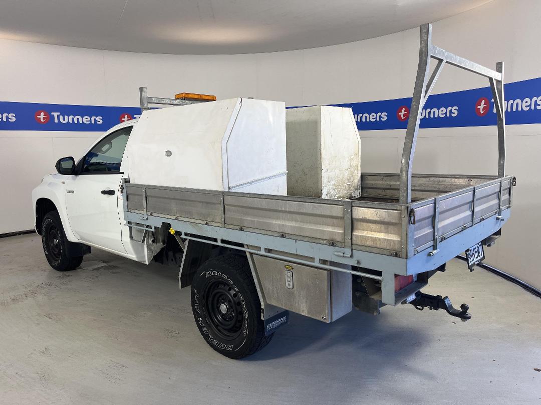 Photo '5' of Mitsubishi Triton