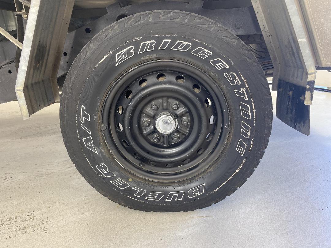 Photo '11' of Mitsubishi Triton