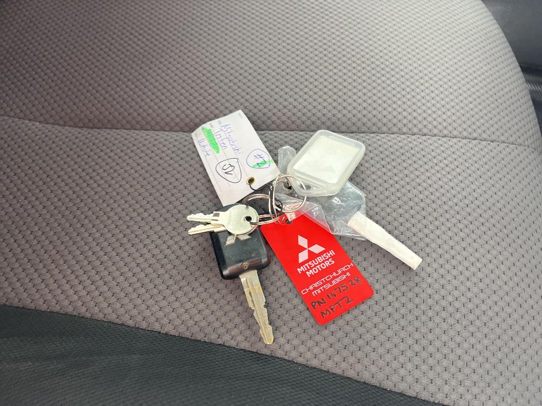 Photo '20' of Mitsubishi Triton Photo '20' of Mitsubishi Triton