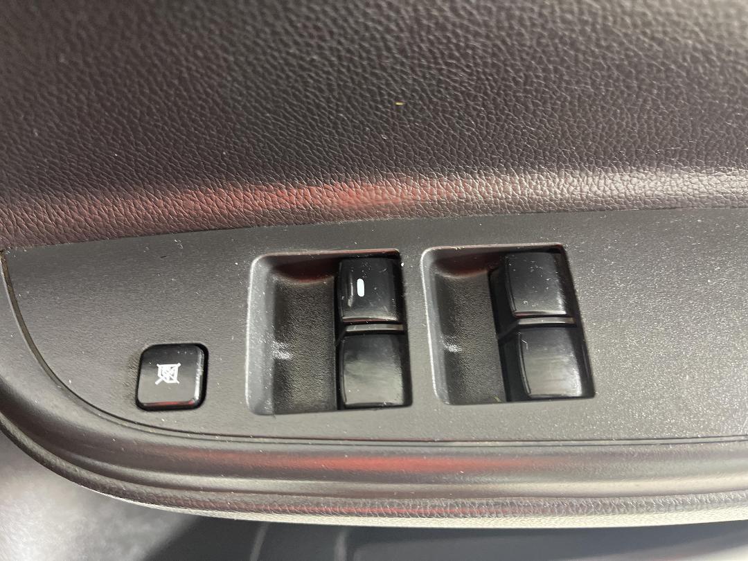 Photo '24' of Mitsubishi Triton Photo '24' of Mitsubishi Triton