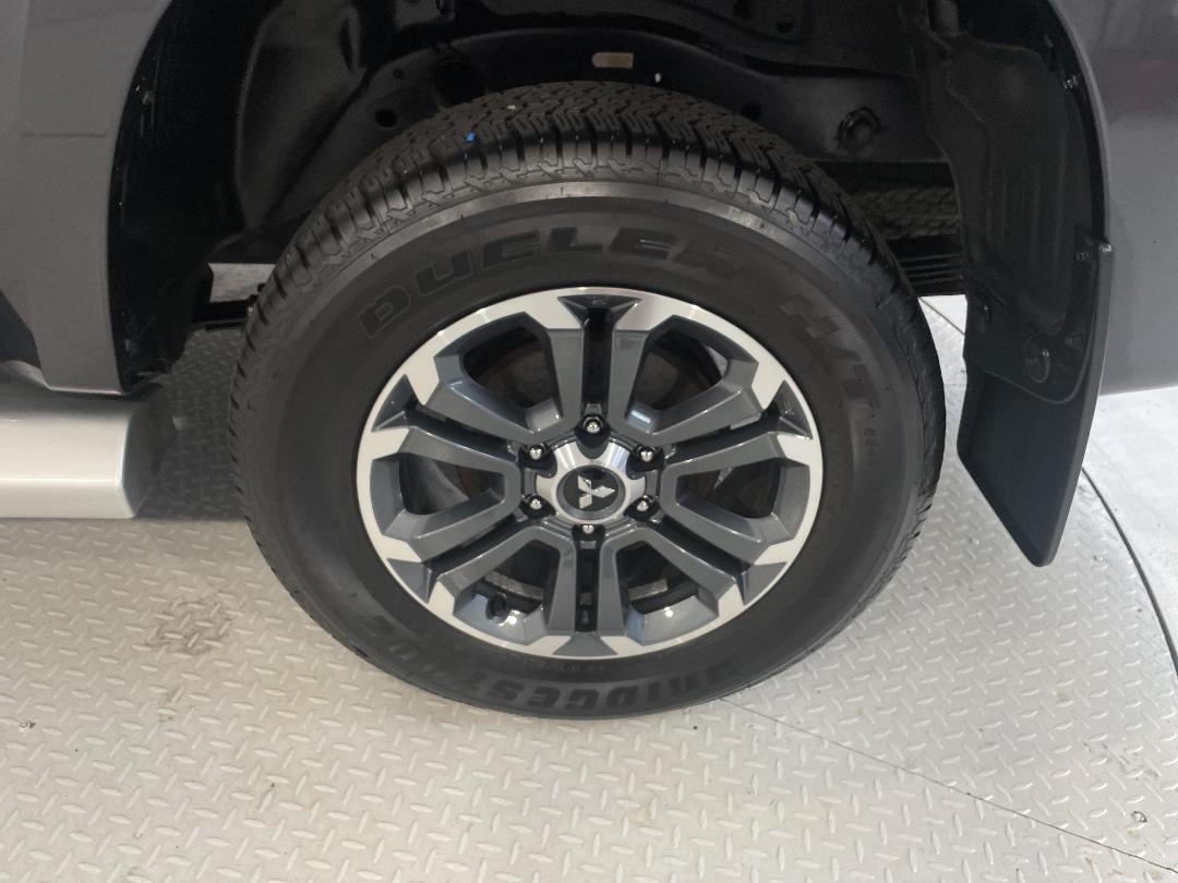 Photo '11' of Mitsubishi Triton Photo '11' of Mitsubishi Triton