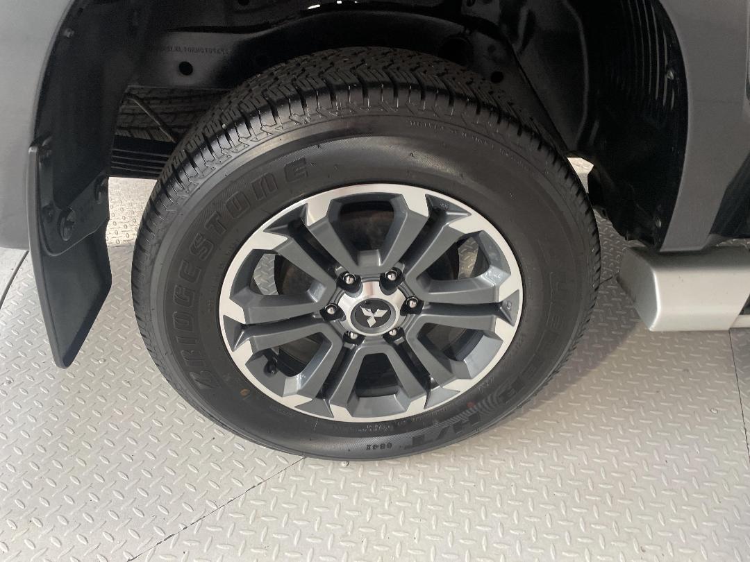 Photo '12' of Mitsubishi Triton Photo '12' of Mitsubishi Triton