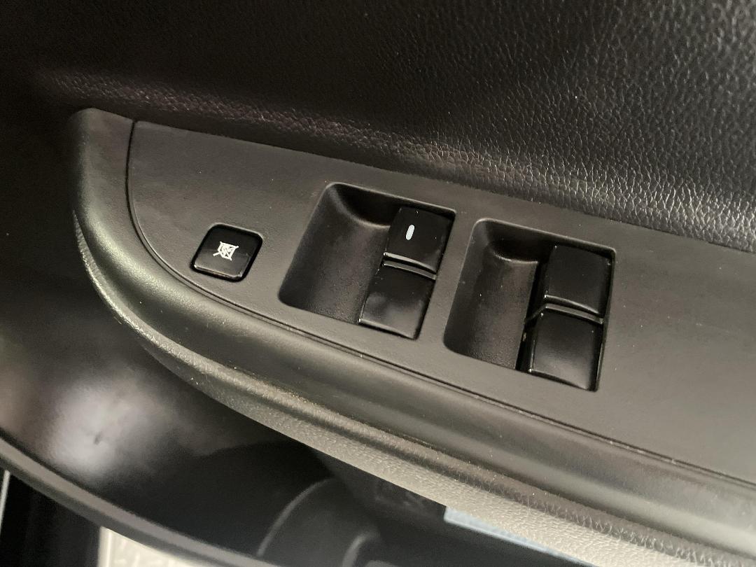 Photo '24' of Mitsubishi Triton Photo '24' of Mitsubishi Triton