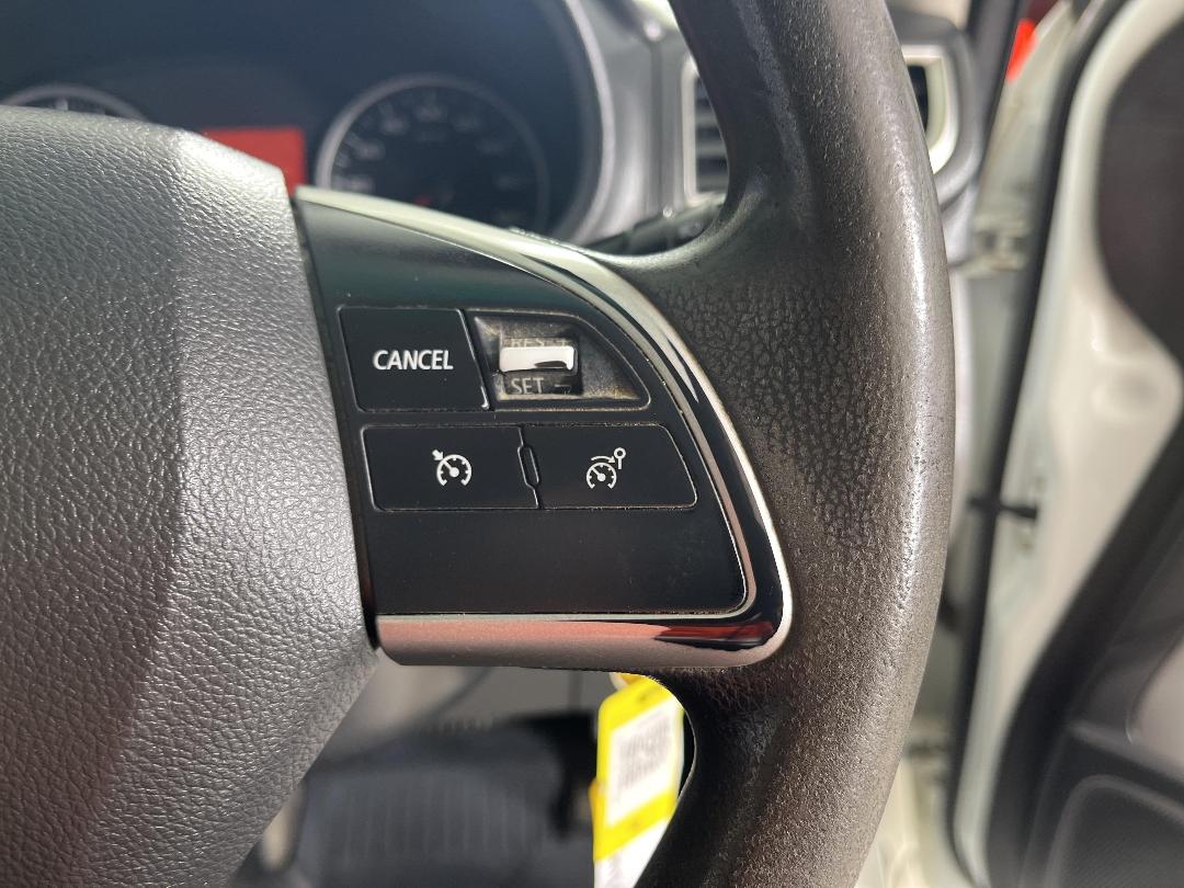 Photo '25' of Mitsubishi Triton Photo '25' of Mitsubishi Triton