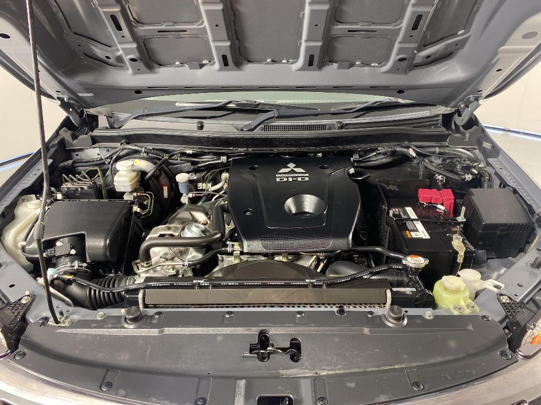 Photo '13' of Mitsubishi Triton Photo '13' of Mitsubishi Triton