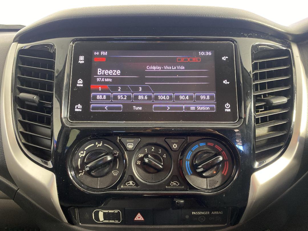 Photo '18' of Mitsubishi Triton Photo '18' of Mitsubishi Triton