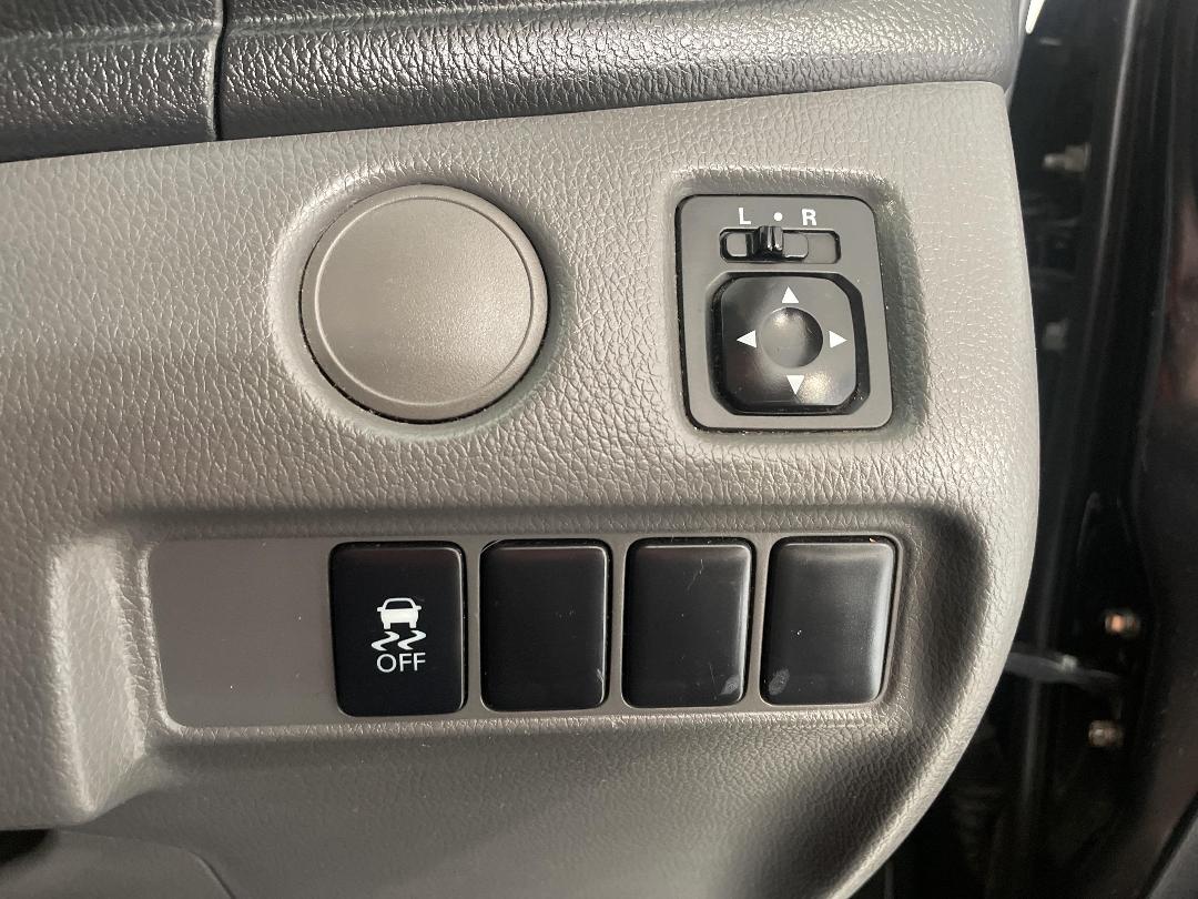 Photo '25' of Mitsubishi Triton