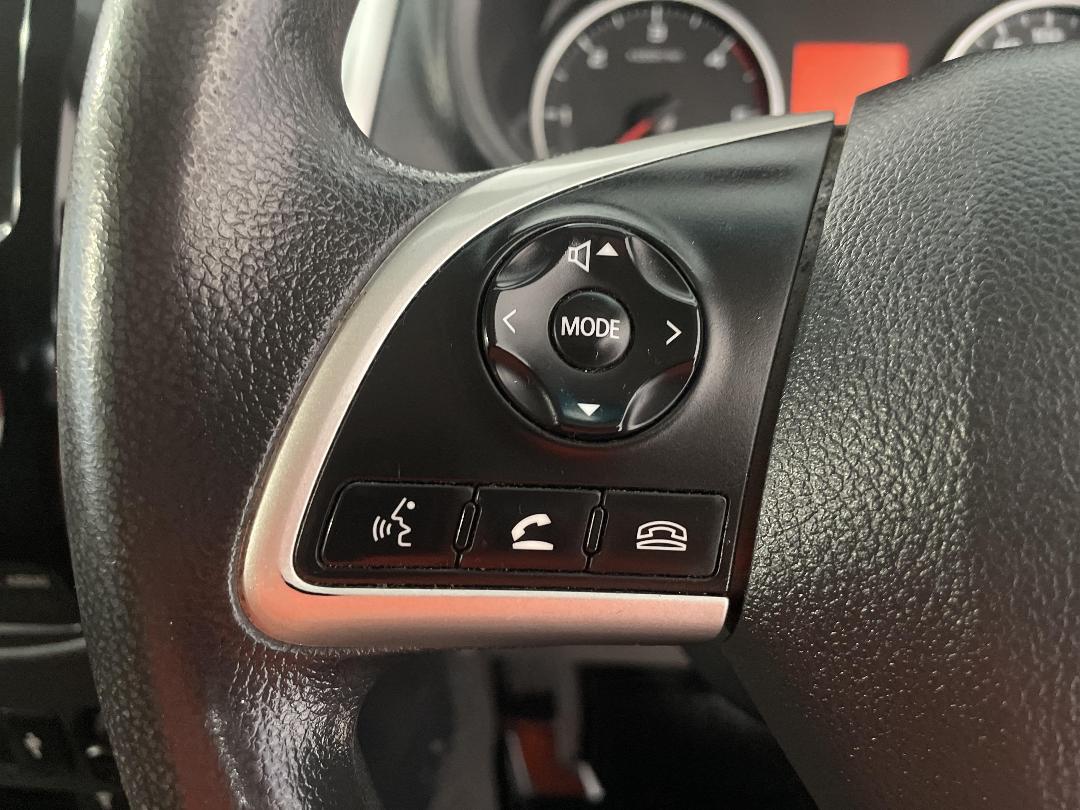 Photo '27' of Mitsubishi Triton