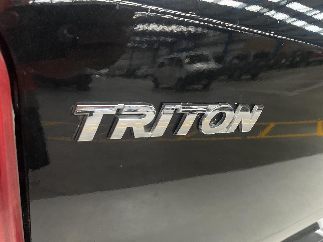 Photo '36' of Mitsubishi Triton