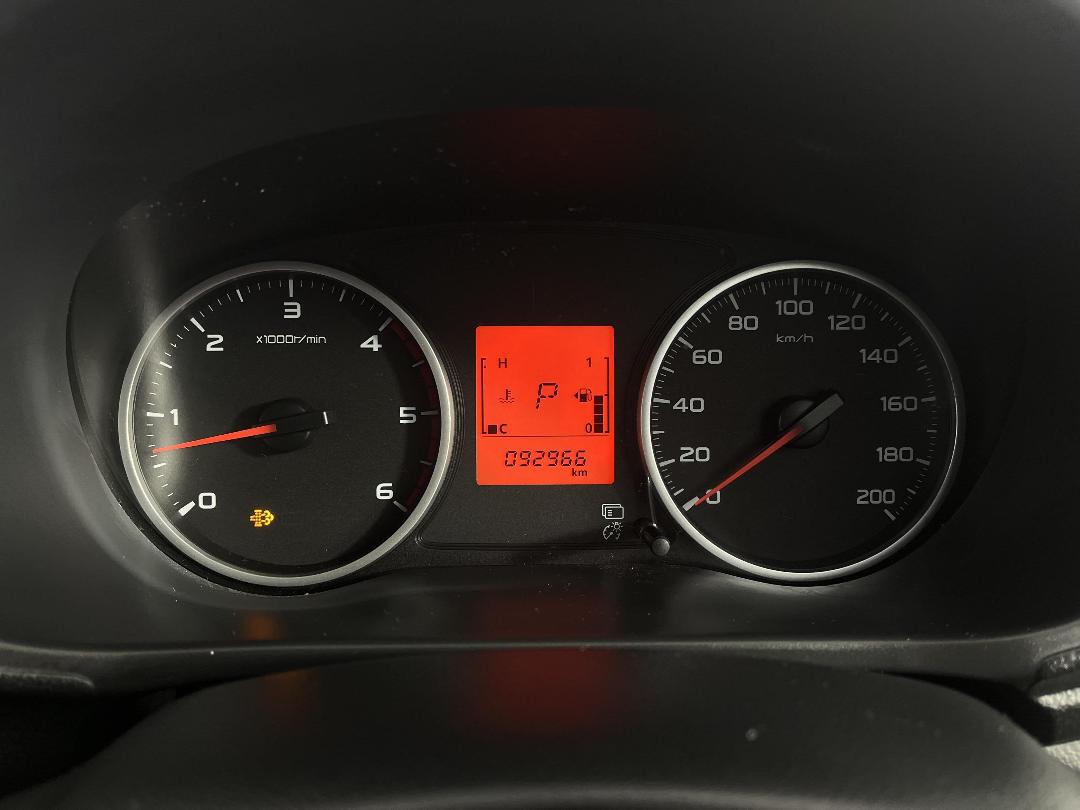 Photo '21' of Mitsubishi Triton