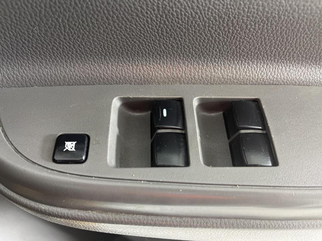 Photo '26' of Mitsubishi Triton