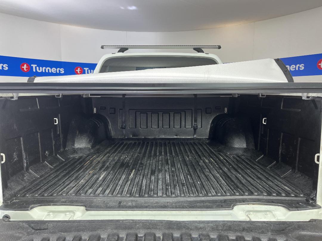 Photo '14' of Mitsubishi Triton