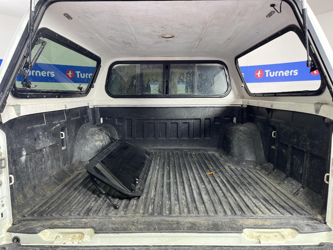 Photo '14' of Mitsubishi Triton