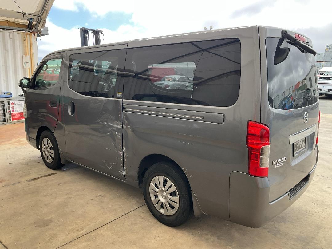 Photo '3' of Nissan Caravan NV350 Photo '3' of Nissan Caravan NV350