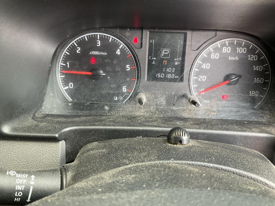 Photo '8' of Nissan Caravan NV350 Photo '8' of Nissan Caravan NV350