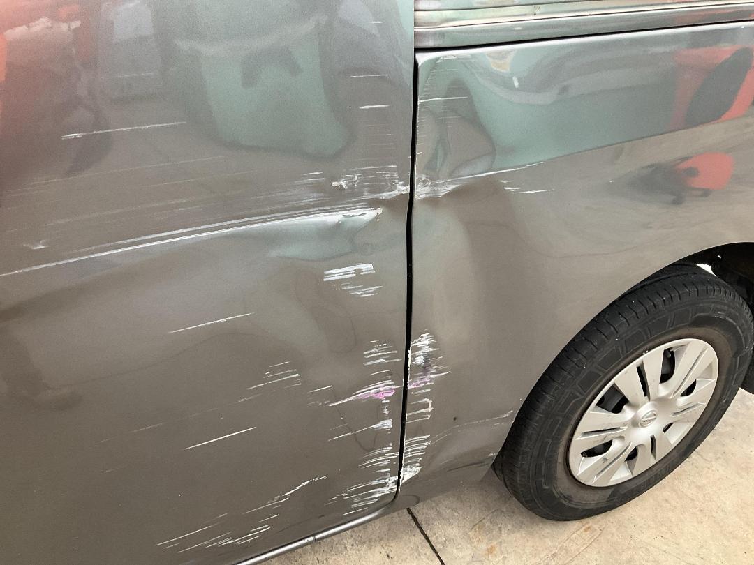 Photo '18' of Nissan Caravan NV350 Photo '18' of Nissan Caravan NV350