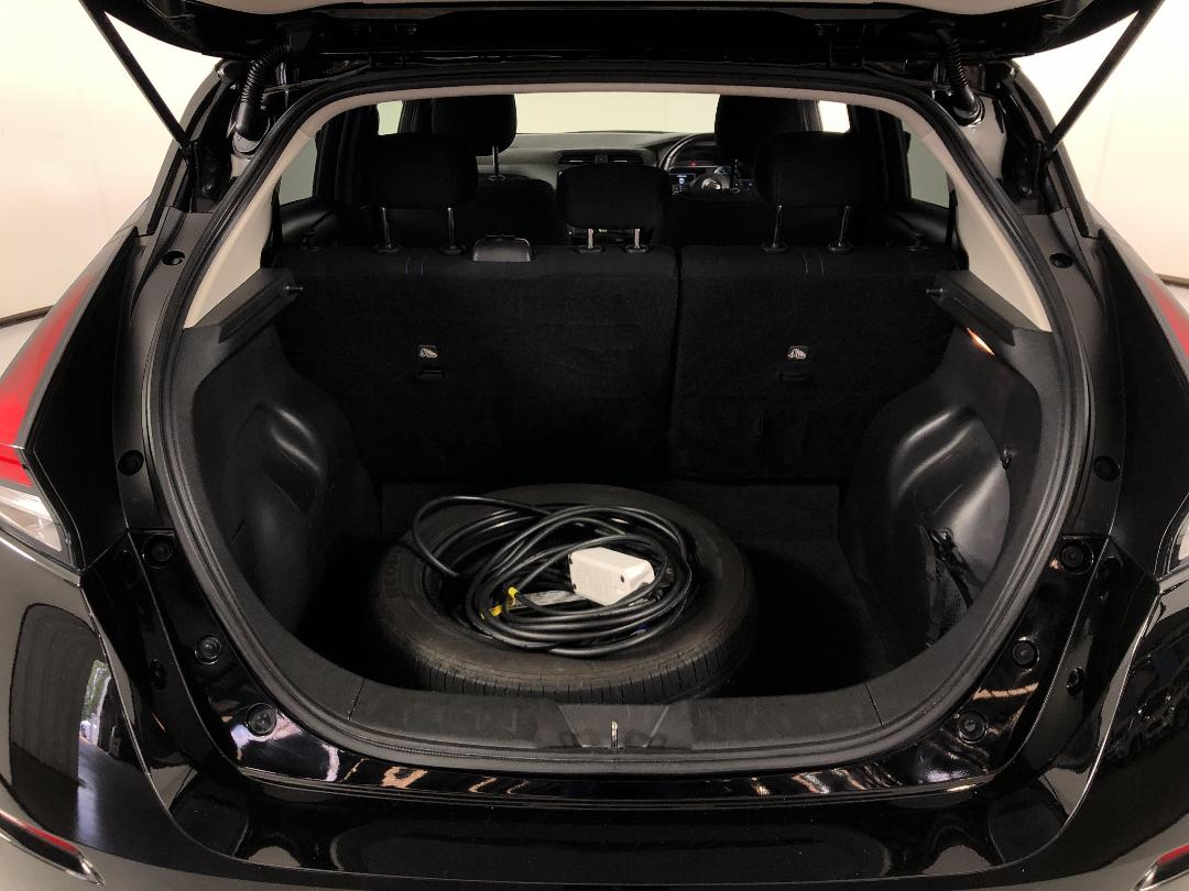 Photo '14' of Nissan Leaf