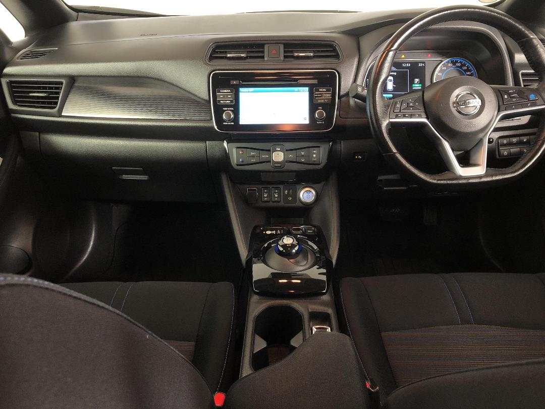 Photo '17' of Nissan Leaf