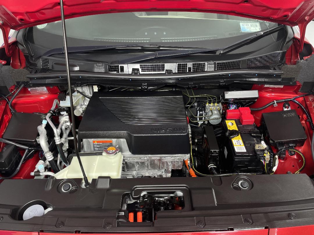 Photo '13' of Nissan Leaf