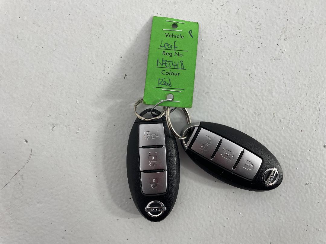 Photo '22' of Nissan Leaf