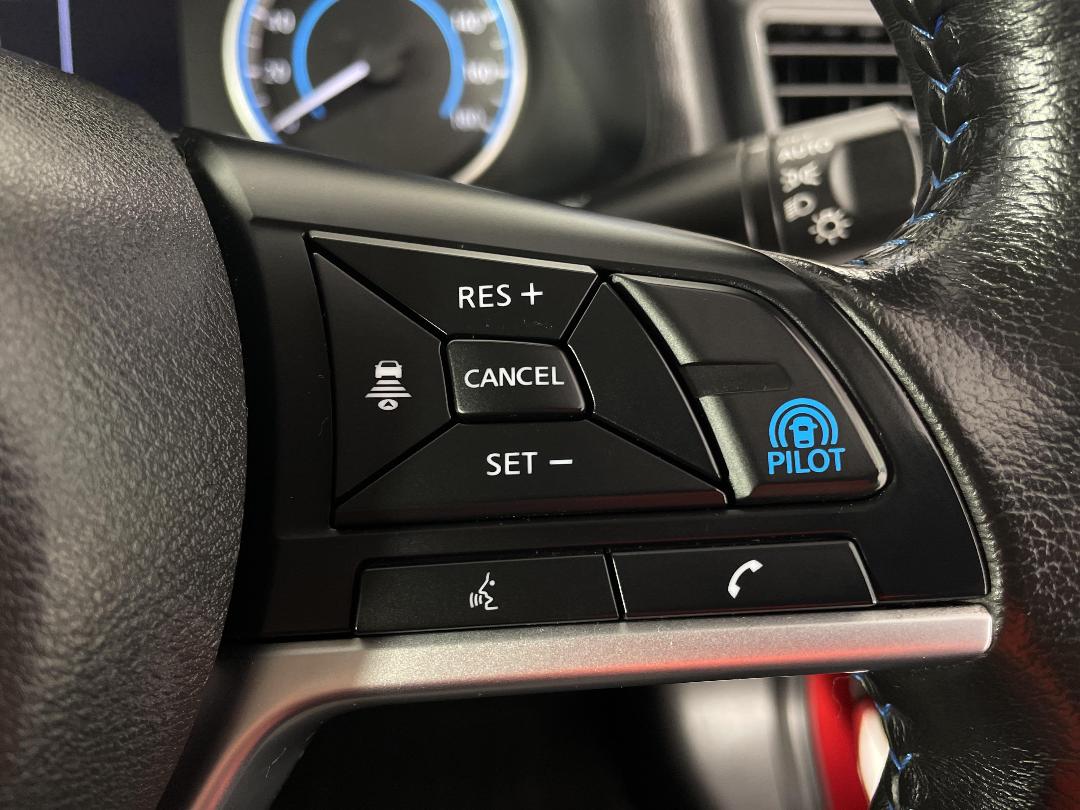 Photo '24' of Nissan Leaf