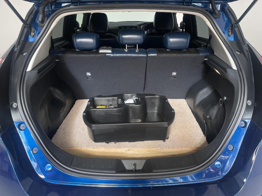 Photo '14' of Nissan Leaf