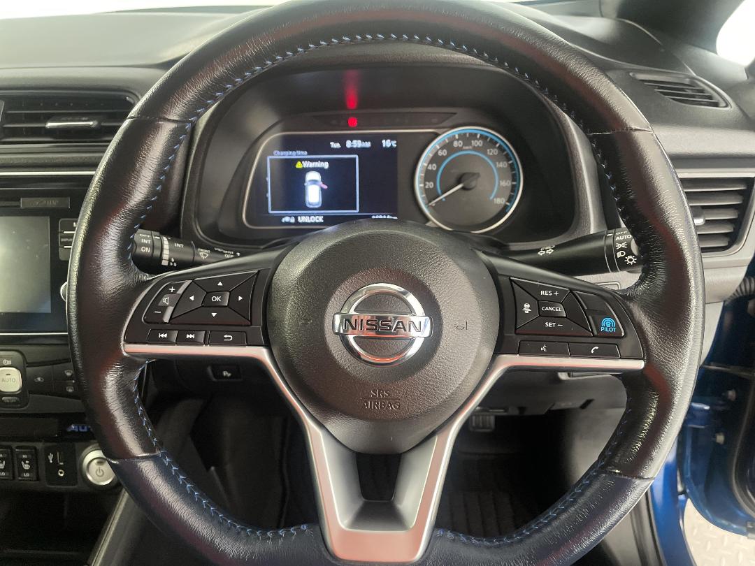 Photo '27' of Nissan Leaf