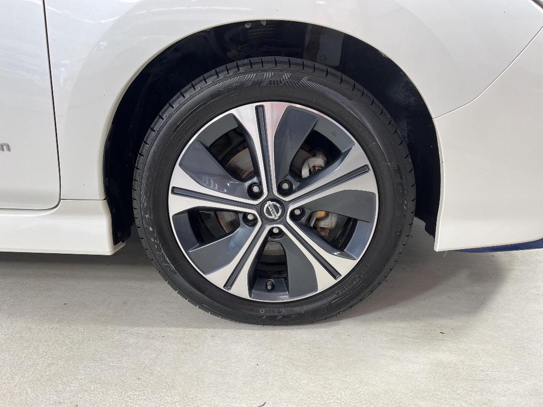 Photo '9' of Nissan Leaf Photo '9' of Nissan Leaf