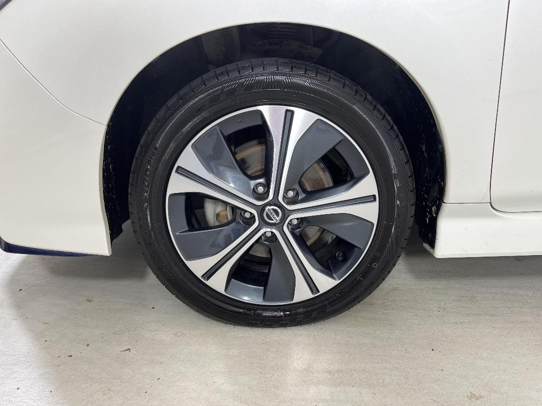 Photo '10' of Nissan Leaf Photo '10' of Nissan Leaf