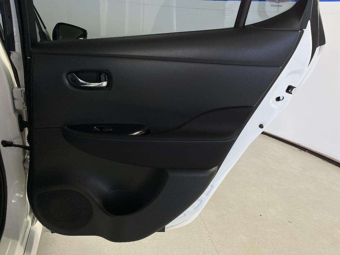 Photo '19' of Nissan Leaf Photo '19' of Nissan Leaf