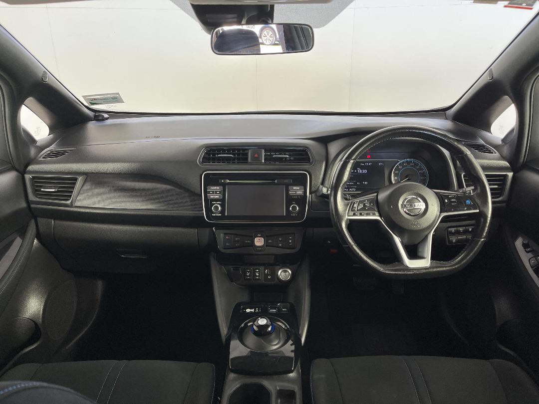 Photo '17' of Nissan Leaf Photo '17' of Nissan Leaf