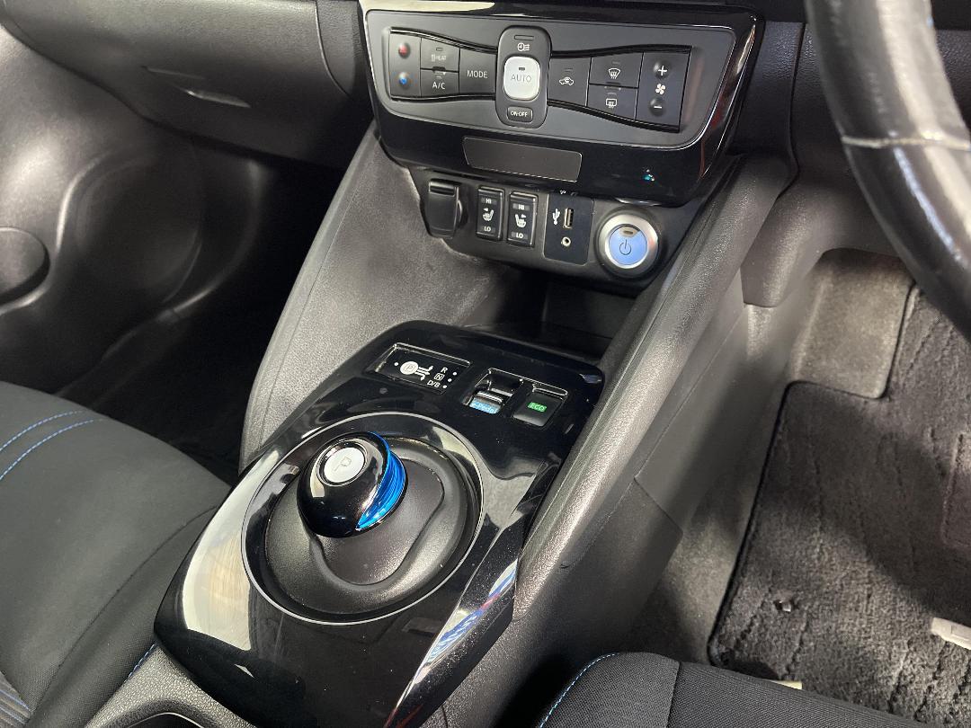 Photo '18' of Nissan Leaf Photo '18' of Nissan Leaf