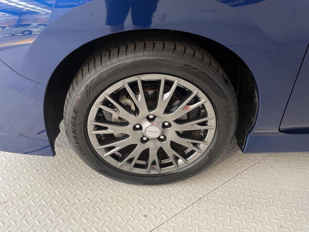 Photo '10' of Nissan Leaf