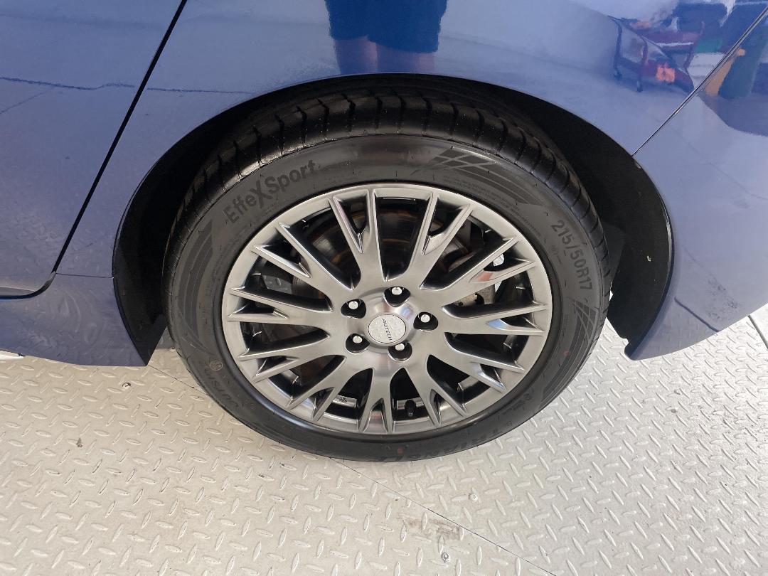 Photo '11' of Nissan Leaf