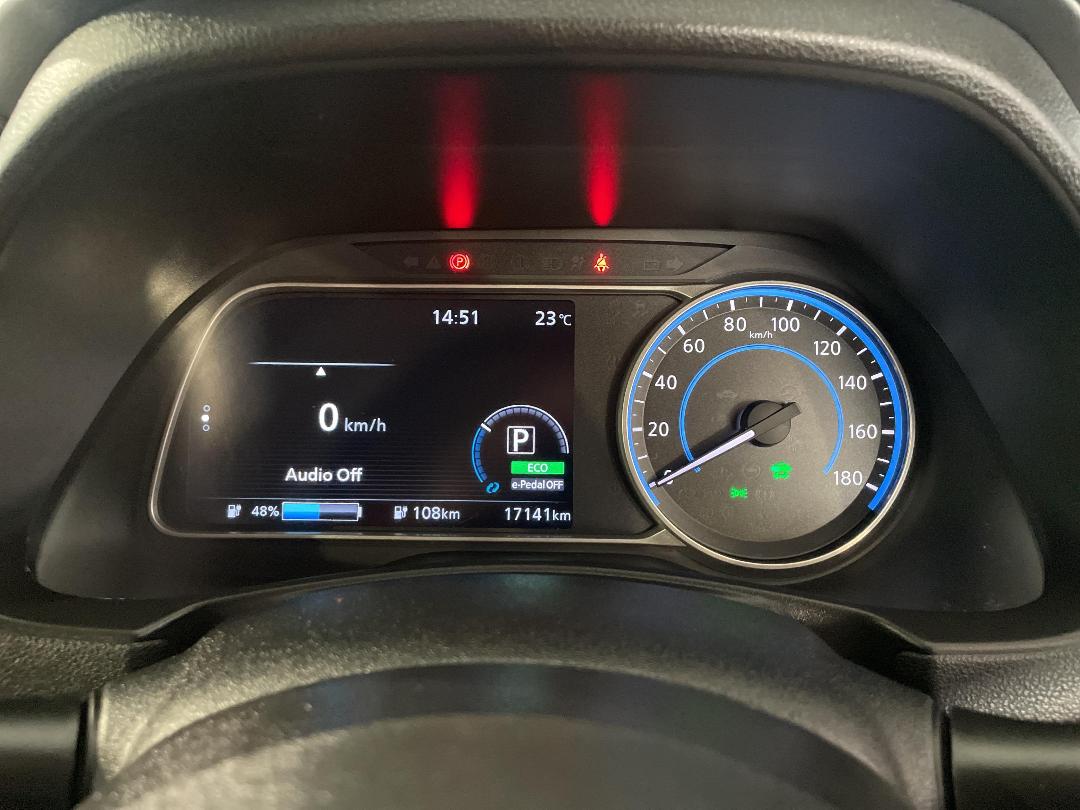 Photo '21' of Nissan Leaf