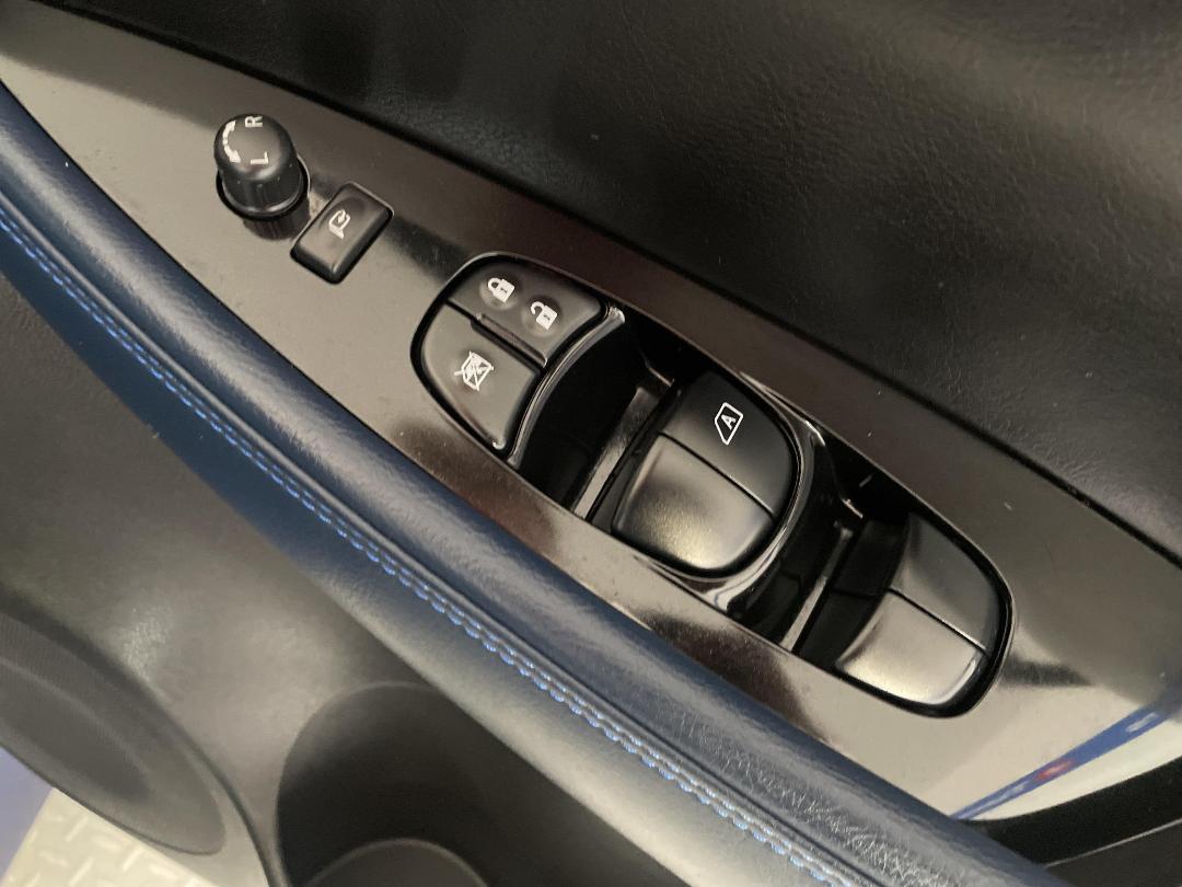 Photo '23' of Nissan Leaf