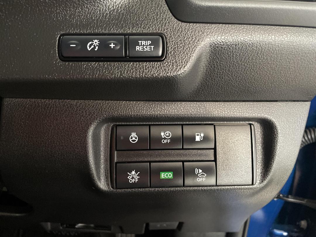 Photo '24' of Nissan Leaf