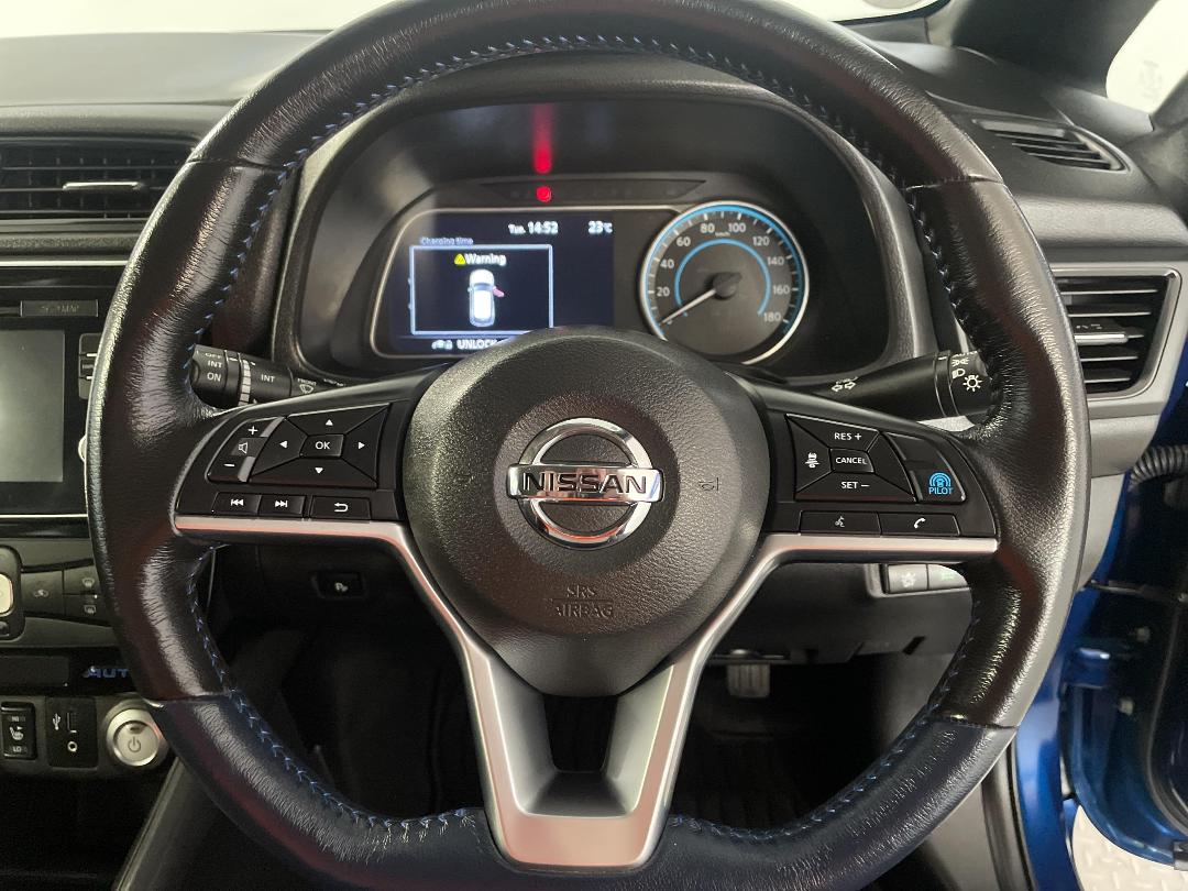 Photo '27' of Nissan Leaf