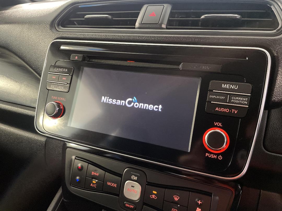 Photo '28' of Nissan Leaf